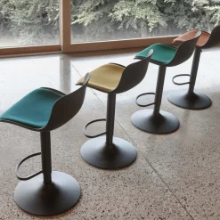 Coppia sgabelli design in ecopelle Ander