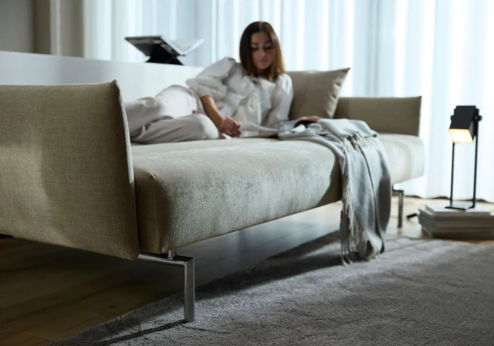 Divano letto con braccioli Jillis Arms