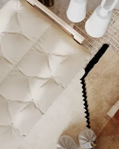 Divano letto in legno massello Kolari