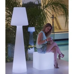 Lampada da terra per esterno Juditta