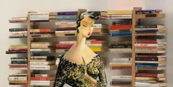 Libreria sospesa a parete in legno Zia Bice