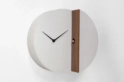Orologio a cucù da parete moderno Peek-a-koo