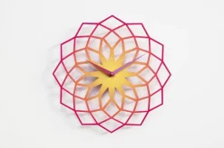 Orologio da muro Skallop in metallo verniciato