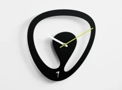 Orologio da parete design in metallo Seven