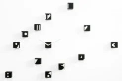 Orologio parete RND_Time Optical a cubetti da fissare a muro