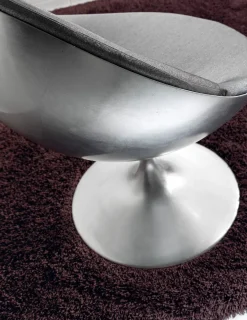 Poltrona design in alluminio Luna