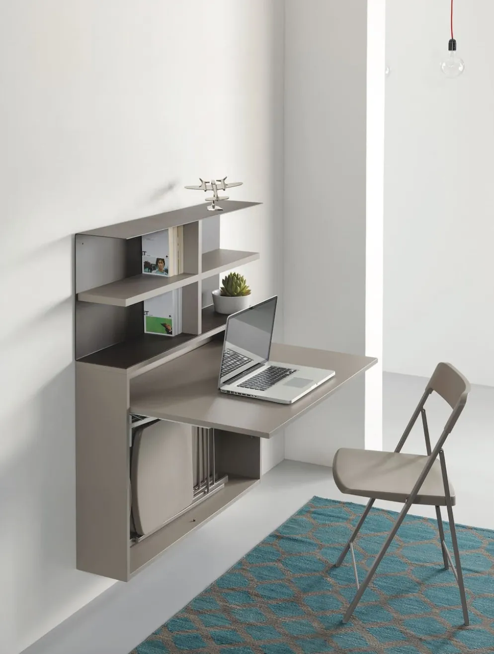 Scrivania a scomparsa con libreria e sedie Jacob