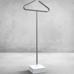 Servomuto design in acciaio Elwood 2