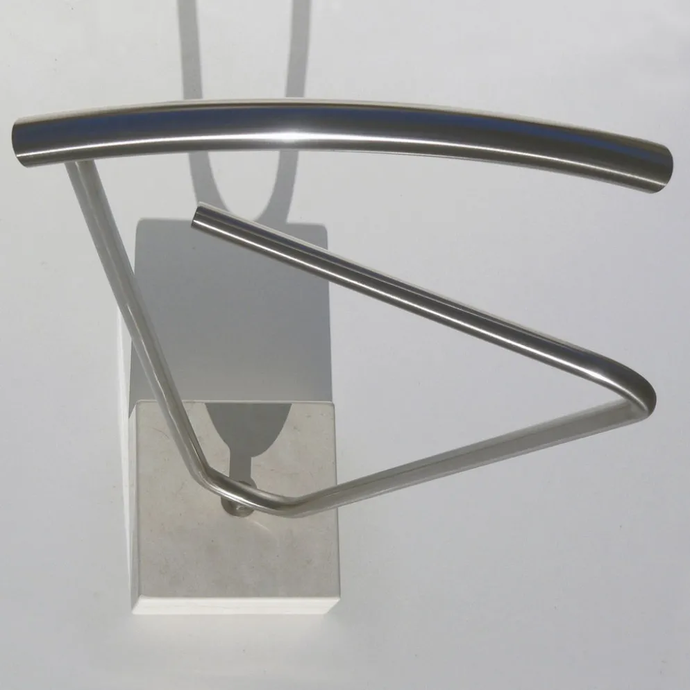 Servomuto design moderno in acciaio Calvin