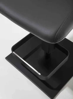 Sgabello design in ecopelle Stanley