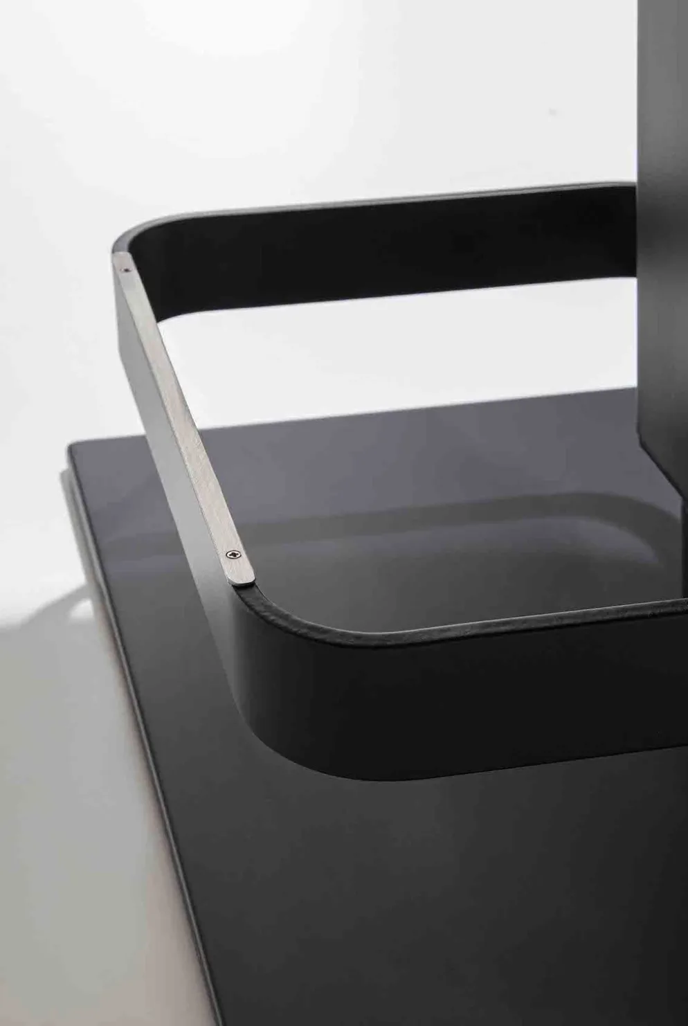 Sgabello design in ecopelle Stanley
