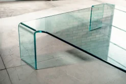 Tavolino da salotto in vetro curvato Addison