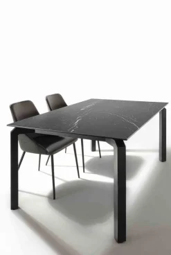 Tavolo allungabile in acciaio e vetro-ceramica Deric