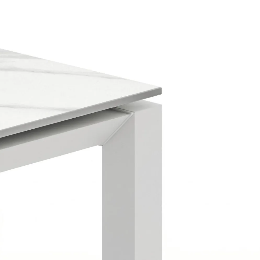 Tavolo allungabile in ceramica Korven