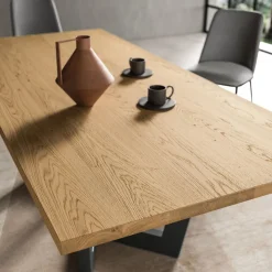 Tavolo in legno massello allungabile Rovel